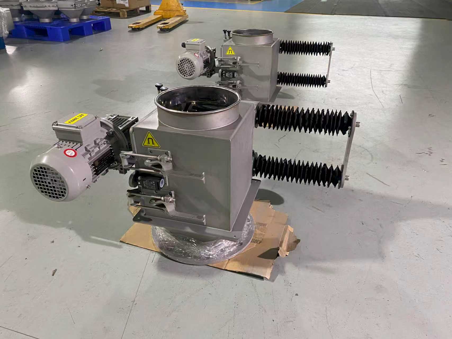 Haben Sie genug von Eisenverunreinigungen? Probieren Sie den vollautomatischen Rotationseisenentferner!